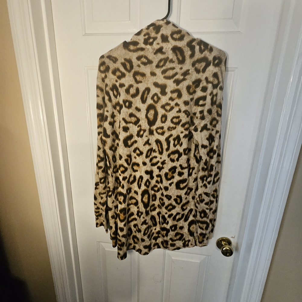 H&M Leopard Print Cardigan - Tan and Black - Picture 2 of 8